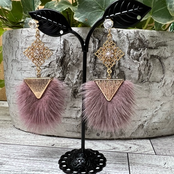 Flirty Dusty Pink Dangle Earrings - Elegant Pink Feather Dangle Earrings - Picture 8 of 16